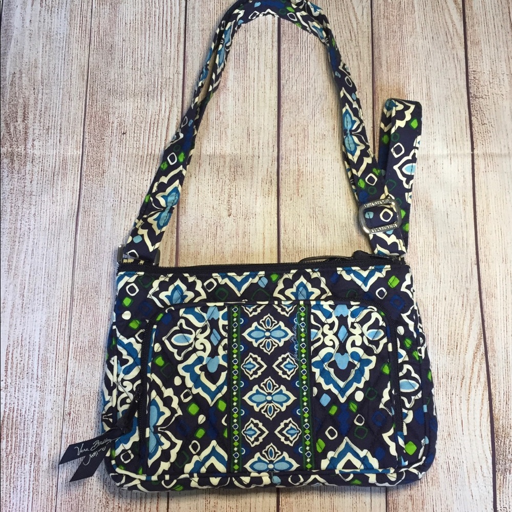 Vera Bradley purse “ Ink blue” pockets